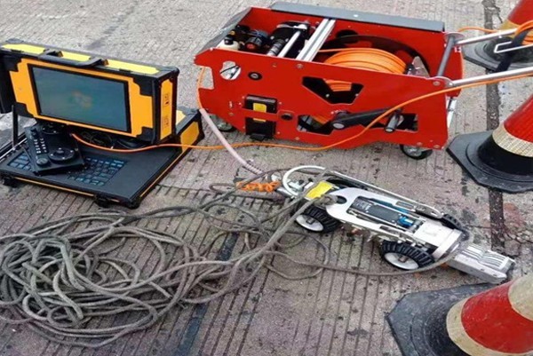 云城CCTV管道检测机器人